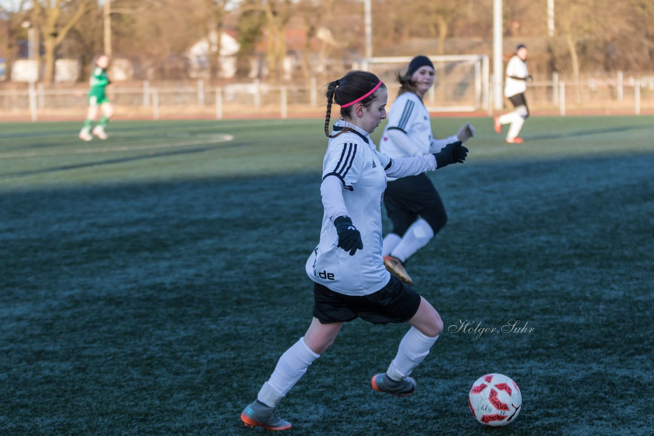 Bild 225 - Frauen SG Holstein Sued - SV Gruenweiss-Siebenbaeumen : Ergebnis: 0:2